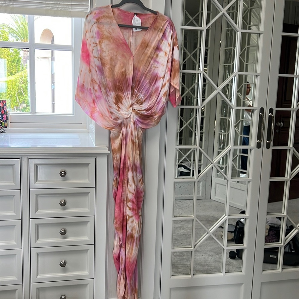Tie dye dress with Dolan sleeves